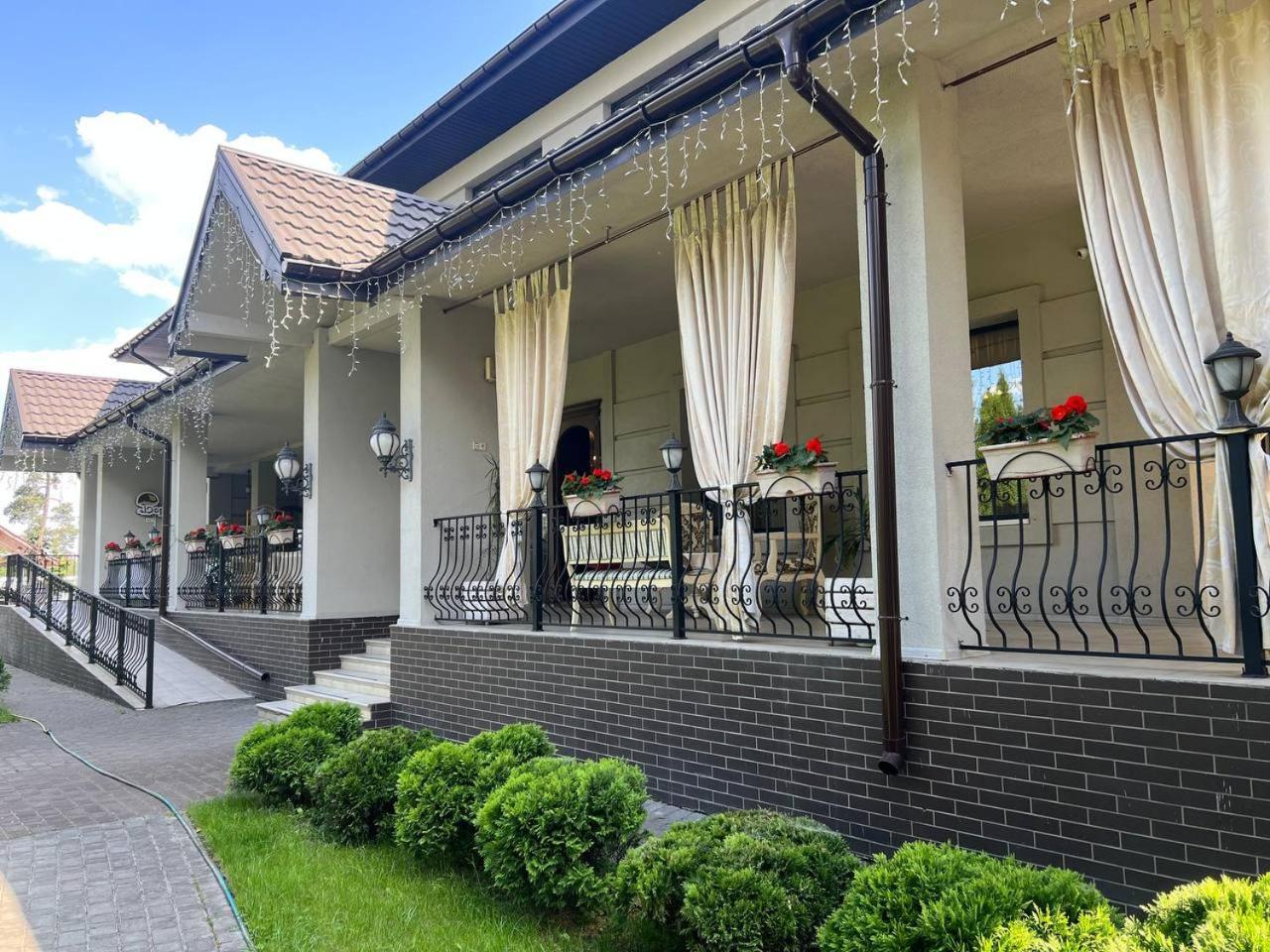 Borovik Hotell Novosilki Eksteriør bilde